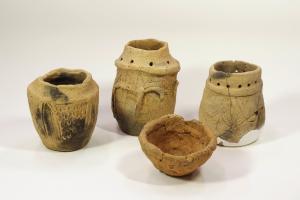 縄文時代の下手な土器の画像