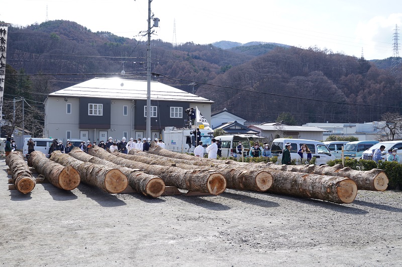 令和4年御柱祭上社山出しの様子