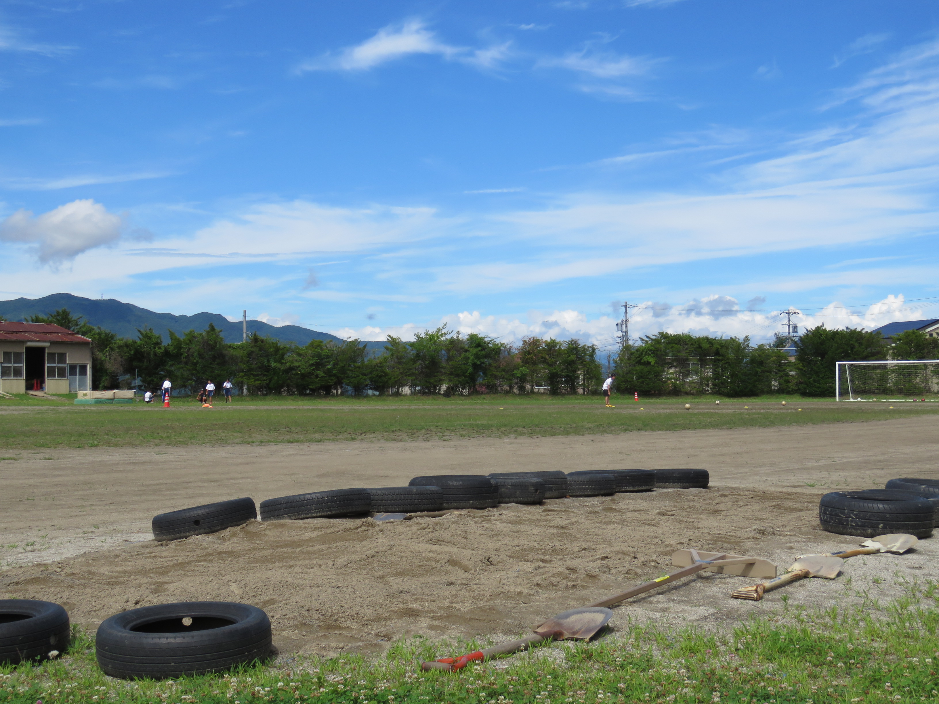 東部中学校校庭3