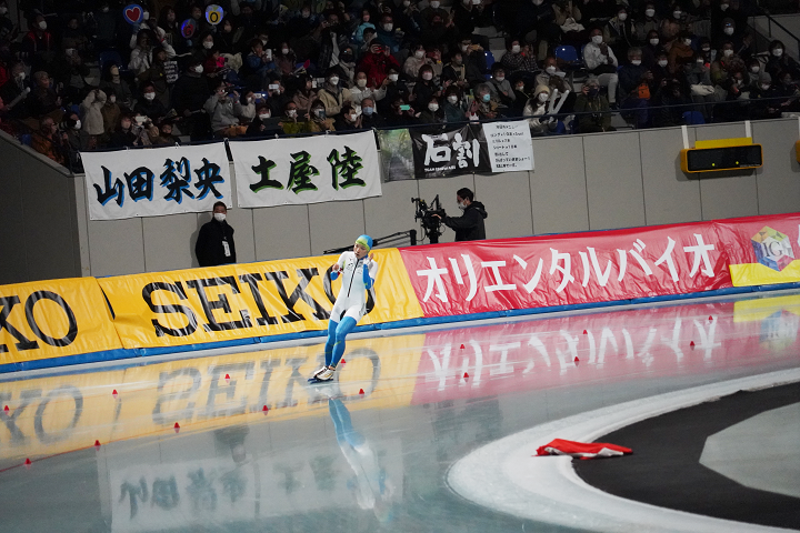 ゴールした小平選手