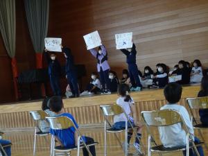1年生をむかえる会の様子