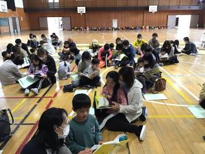 R5　セカンドブック手渡し会2
