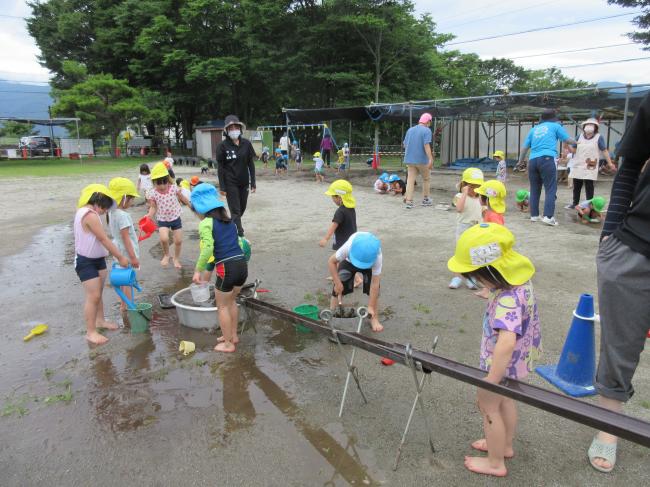 夏のどろんこ遊び