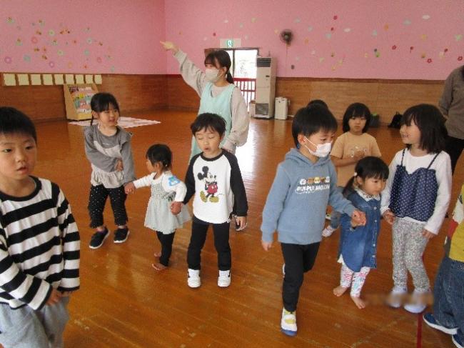 リズム室で体操