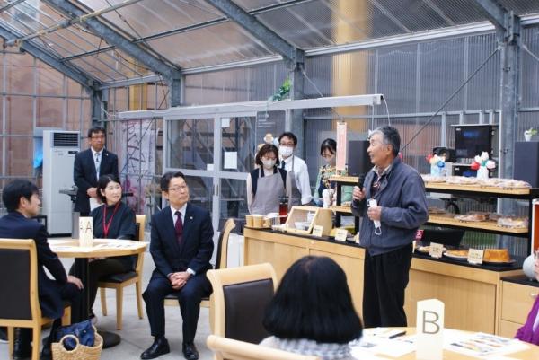 湯田坂一夫組合長