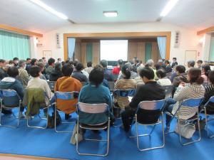 懇談会で話す市長