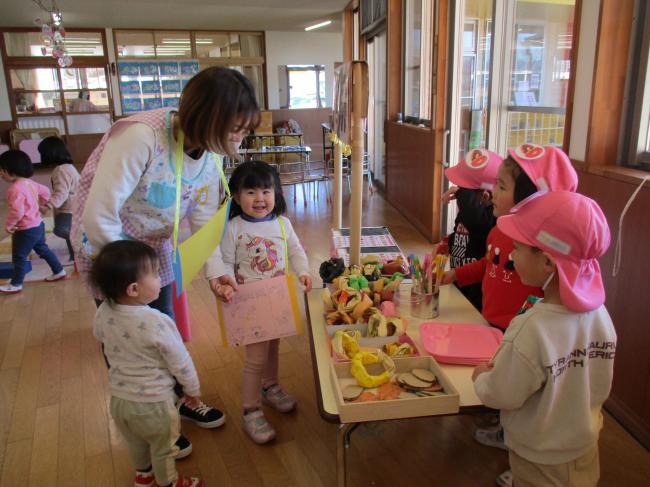 未就園児交流　お店やさんごっこ