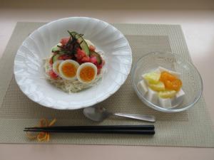 トマツナそうめん、牛乳寒天