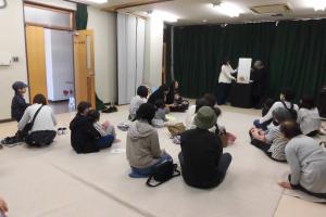 子ども読書の日特別おはなし会