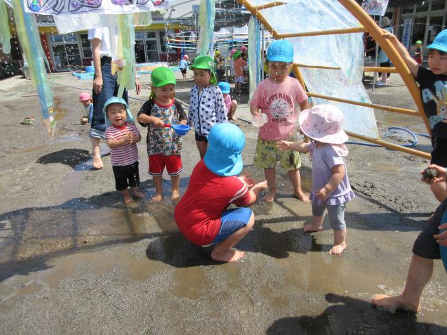 未就園児交流水遊び