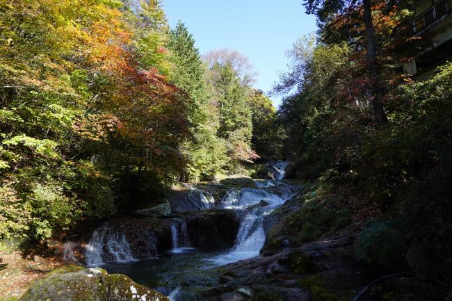 おしどり隠しの滝 3～5分