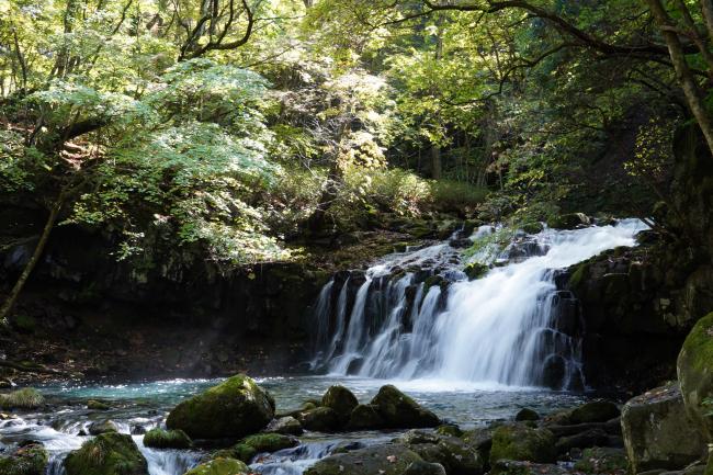 蓼科大滝　色づき始め