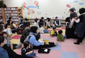 こども読書の日特別おはなし会