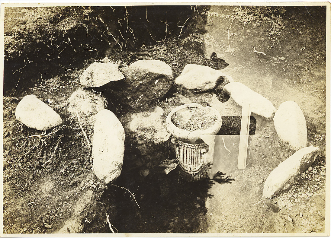 昭和5年（1930年）発掘の炉の写真