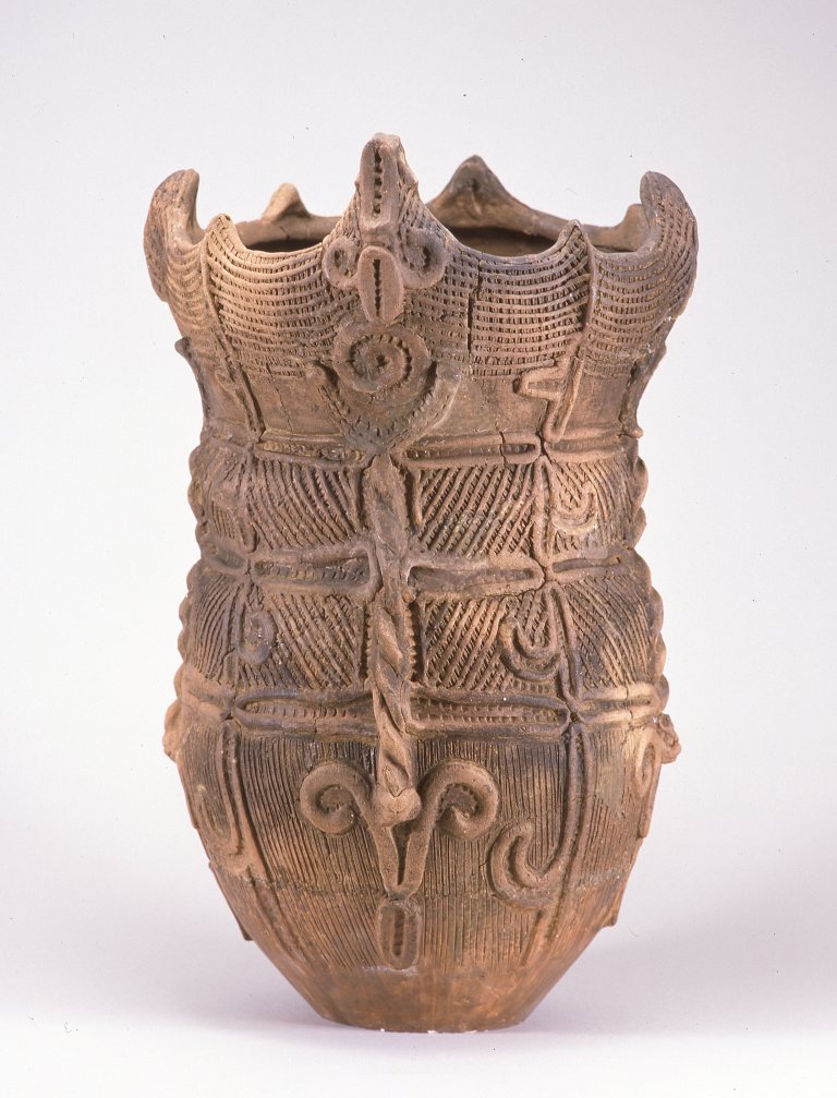 The pottery from Tanabatake site