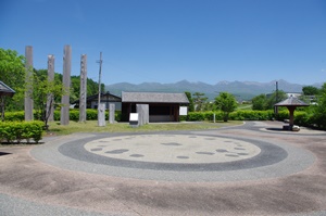 仮面の女神出土の中ッ原縄文公園