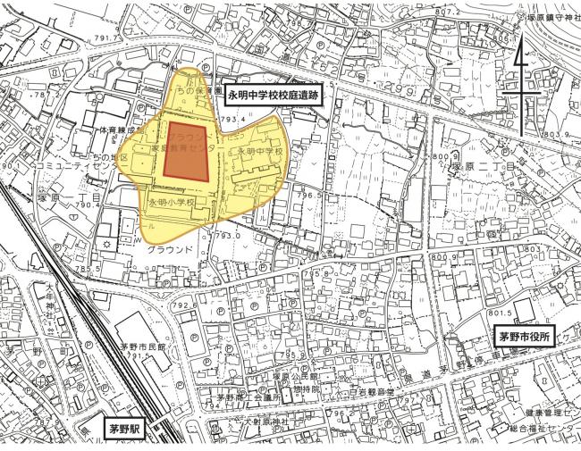 永明中学校校庭遺跡は茅野駅から見て北、茅野市役所から見て北西に位置します。