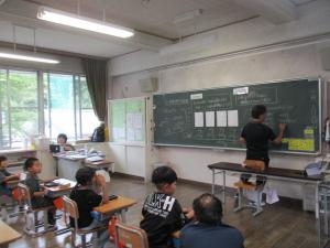 3年生が授業を受けている様子